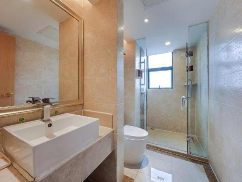 Vienna Classic Hotel Qingyuan Taihe Ancient Cave Scenic Area Exterior photo