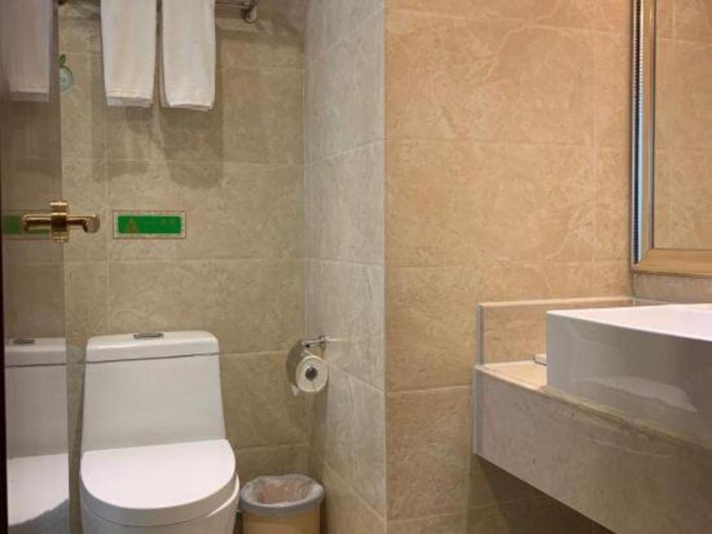 Vienna Classic Hotel Qingyuan Taihe Ancient Cave Scenic Area Exterior photo