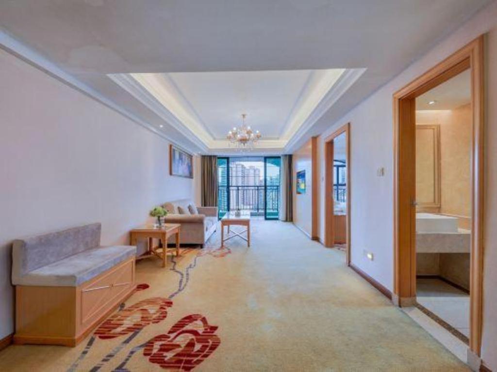 Vienna Classic Hotel Qingyuan Taihe Ancient Cave Scenic Area Exterior photo
